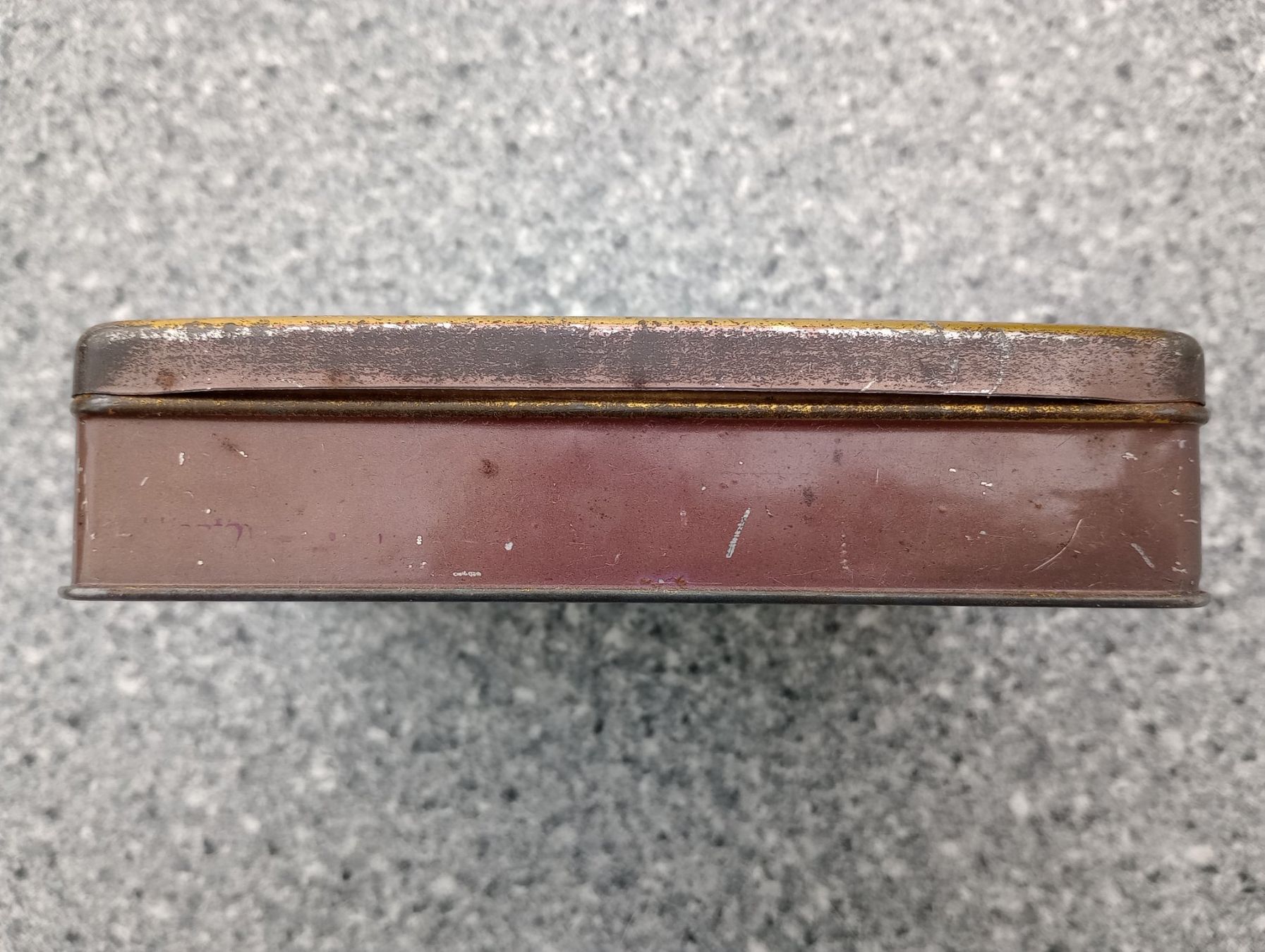 Barattoli: alte Cigarettendose Madéhn – Usato da Herisau venduto da ACm9 2