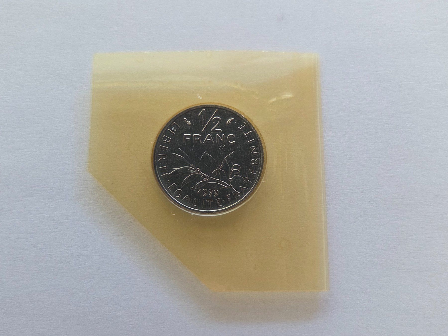 Tutti le monete: 50 Centimes Fleurs de Coins 1979 – Usato da Pravidondaz venduto da LVtik