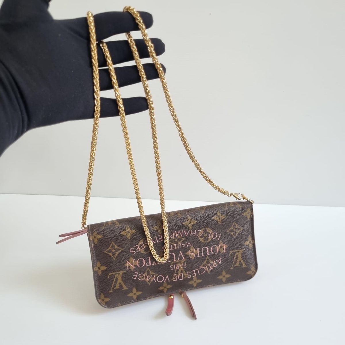 Louis Vuitton Portemonnaies: LV Insolite IKAT Indian Rose – D'occasion à Heimberg par Sabe_Frau 2