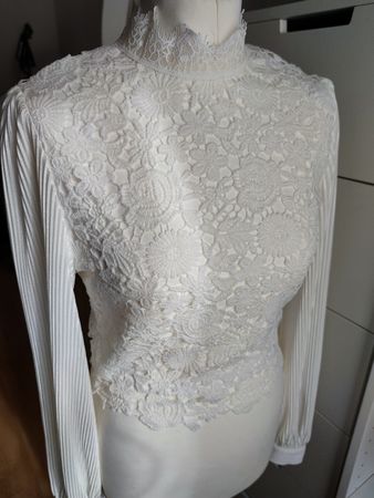 Women's white lace blouse - size 36 - ungetragen