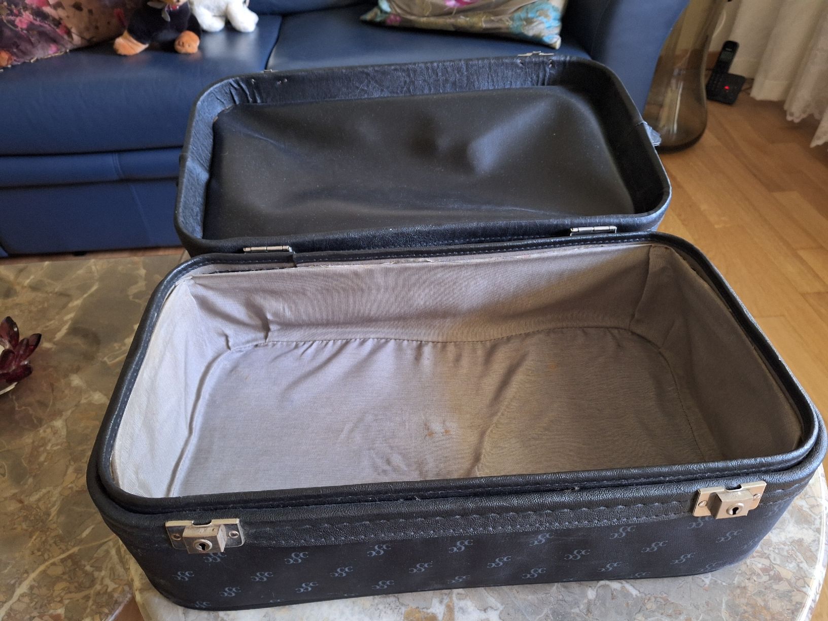 Taschen: Schwarze Reisetasche  Vintage Retro – Gebraucht aus Luzern von wys_jt2s 2