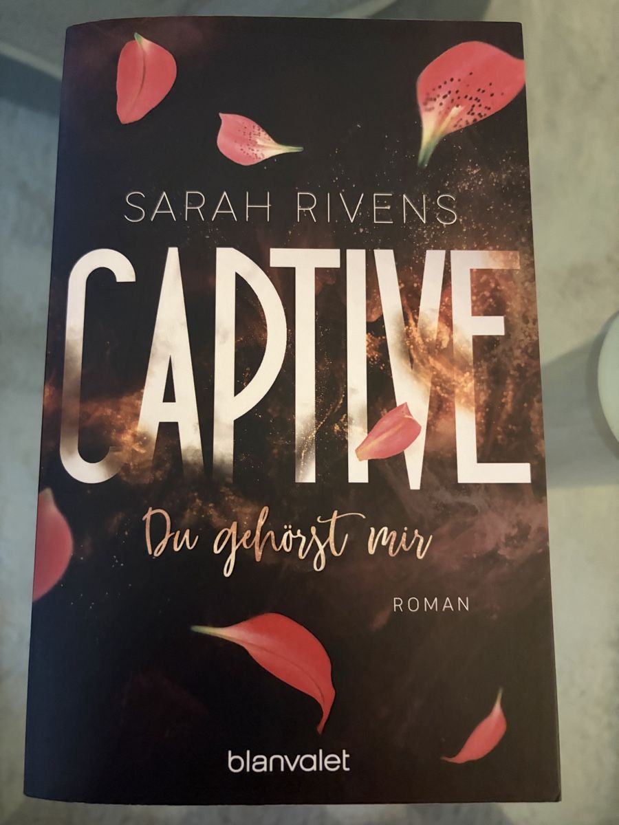 Libri: Captive - Du gehörst mir – Nuovo (secondo la descrizione) da Fehraltorf venduto da NG.Vintage