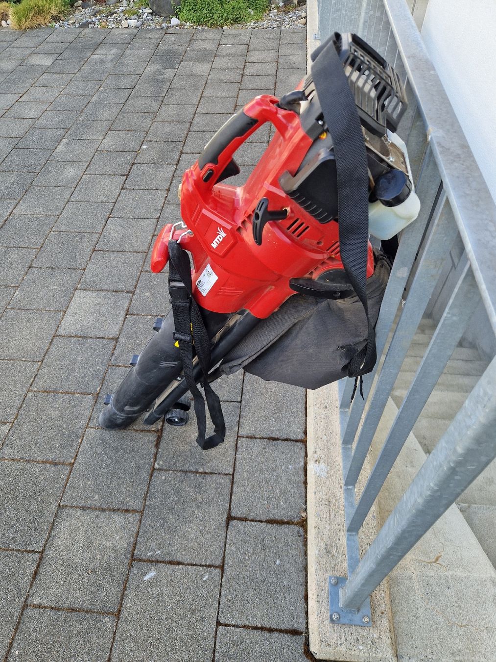 Soffiatori & Aspiratori per foglie: MTD BV 3100  Laubsauger / Bläser - Häcksler – Usato da Koppigen venduto da Phoenix998 1