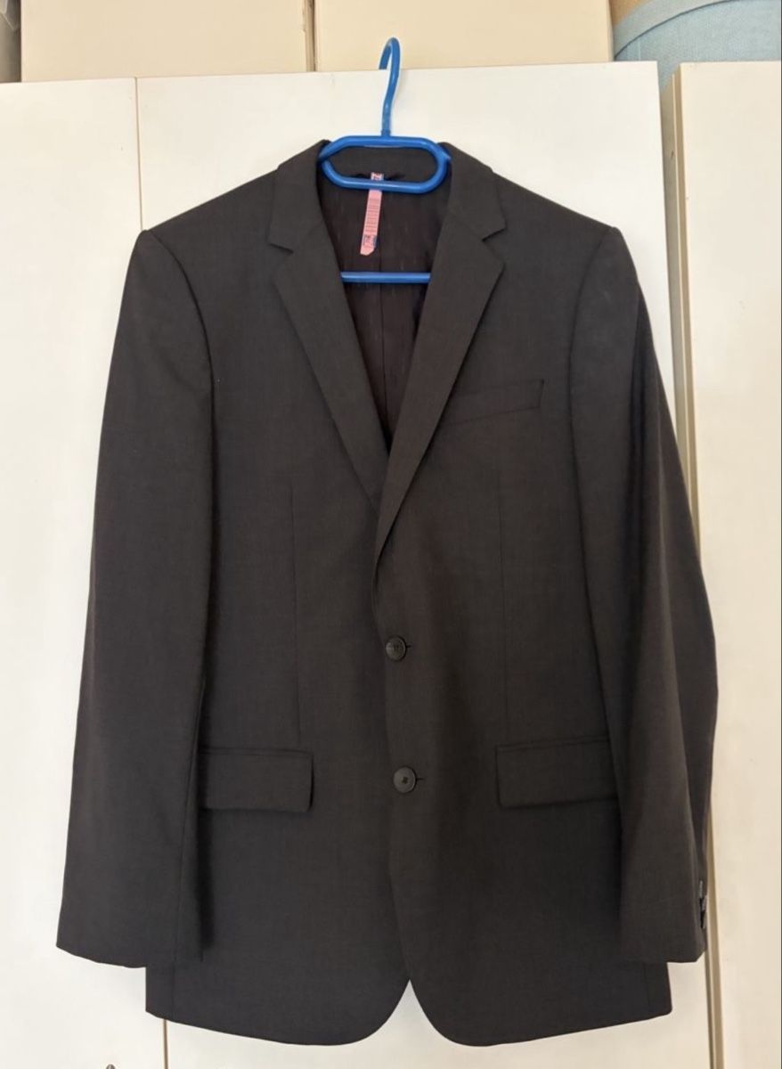 Hugo Boss Anzüge: Hugo Boss Anzug Grösse M  – Gebraucht aus Basel von Brunner.T
