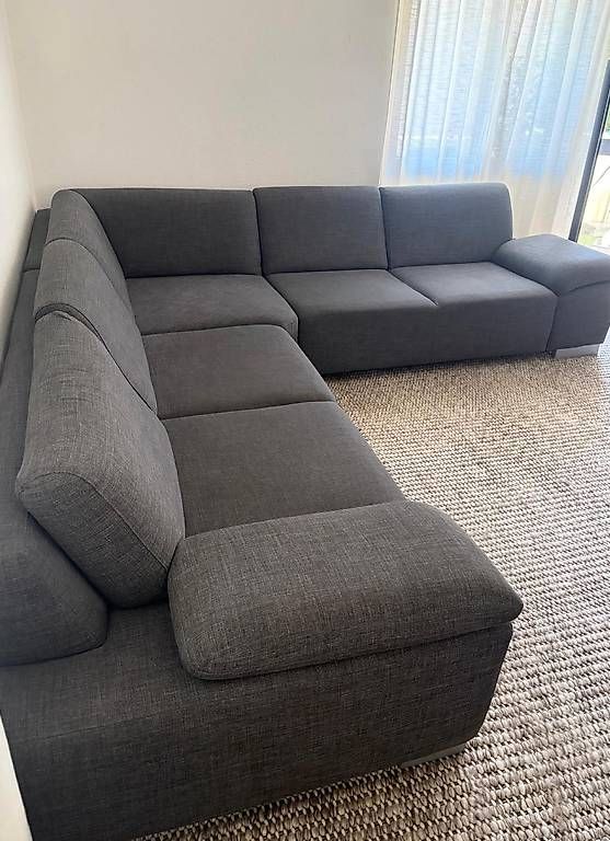 Sofas: Sofa Anthrazit 290x290cm – Gebraucht aus Ilanz von siria.fratto