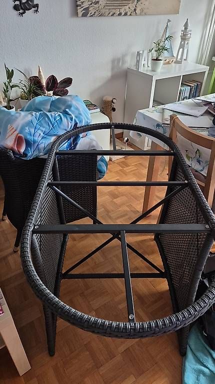 Set de table et chaises: Balkontisch mit 2 Stühlen – D'occasion à Ipsach par szb_cbv9 2