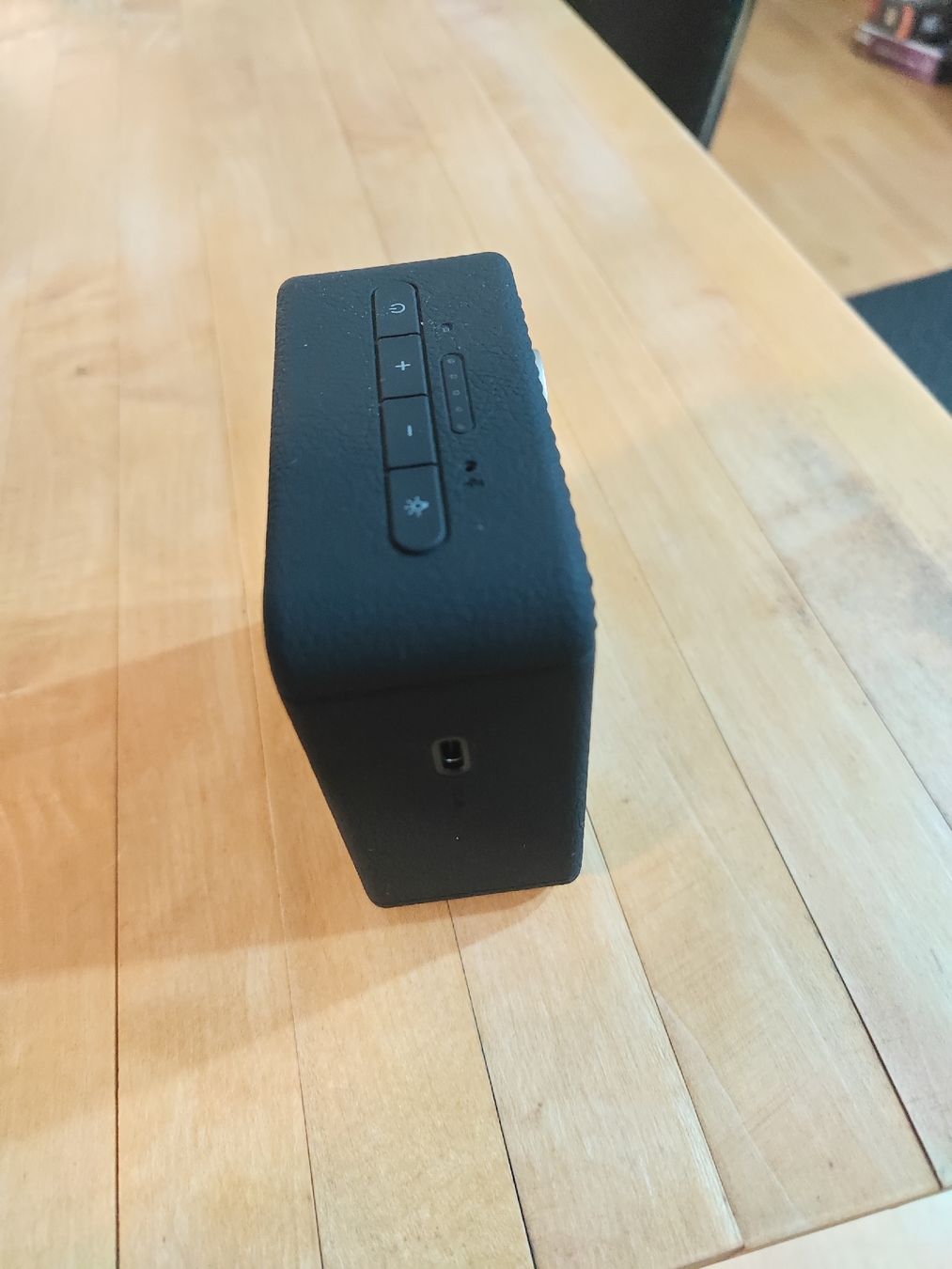 Haut-parleurs: Edifier ES20 Bluetooth Speaker  – Neuf (Voir description) à Wittenbach par Oepfelweihe 2