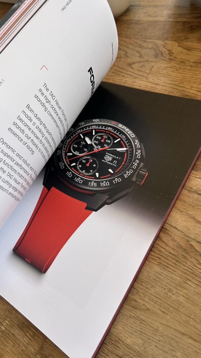 Tag Heuer Orologi: Tag Heuer Catalogue 2025 – Nuovo (secondo la descrizione) da Lugano venduto da bad_2t9b 6