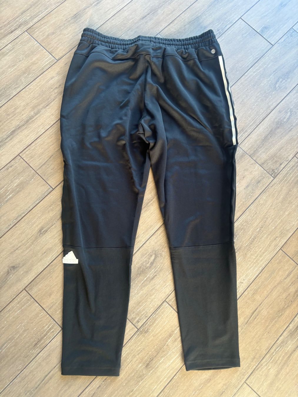 Adidas Pantaloni: XL__adidas_NEU_LP 85 sfr – Nuovo e nell'imballaggio originale da Versegeres venduto da kista 2