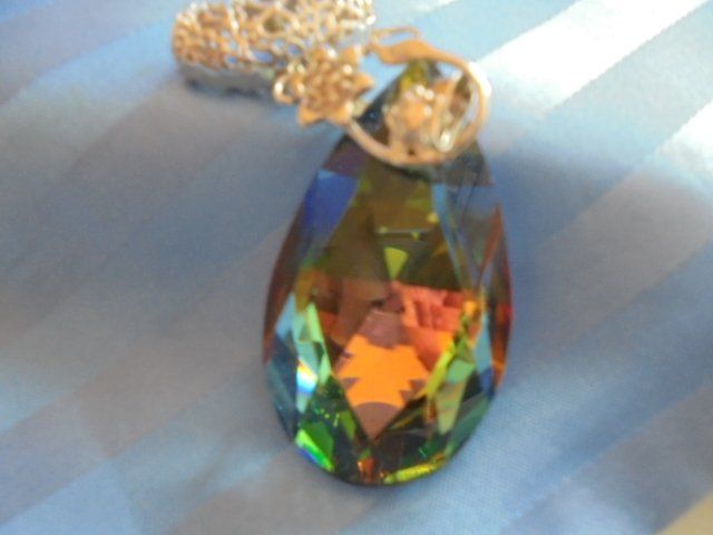 Anhänger: Anhänger Regenbogenfarben Facettenschliff Glas – Neu (gemäss Beschreibung) aus Hinwil von Glasperlen 1