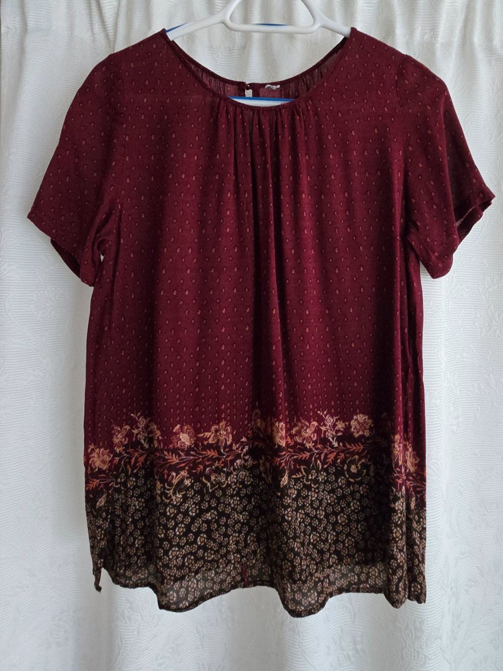 Camicette: Bordeaux-farbene Bluse mit Blumenmuster, Gr. 38 – Usato da Meggen venduto da everydaysale