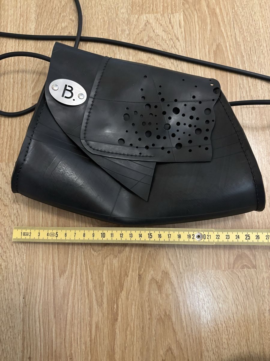 Borse da donna: Damen Handtasche – Usato da Lauwil venduto da Turbo-Schnecke 3