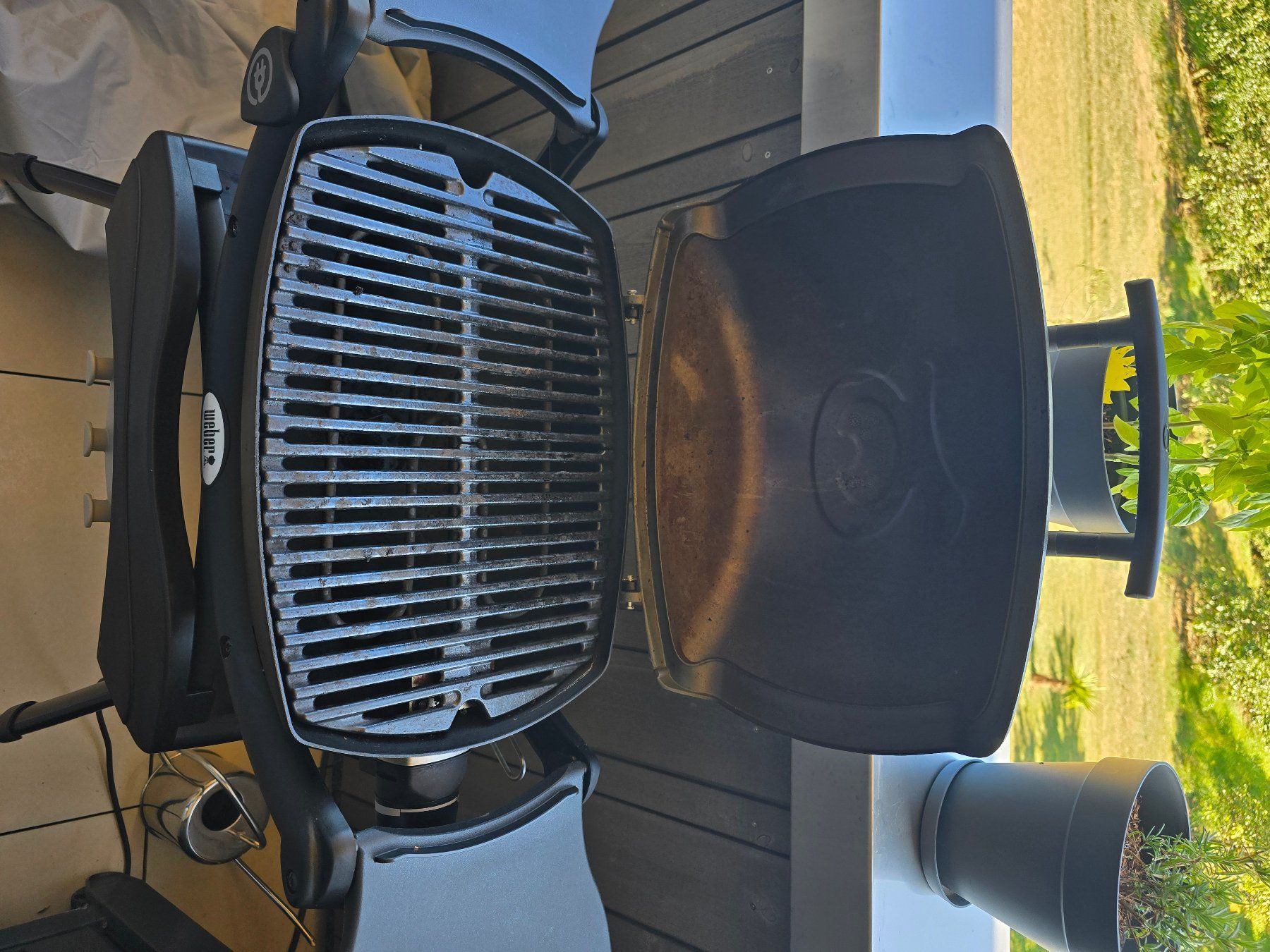 Weber Griglie: Weber Q1400 Elektrogrill mit Standfuss und Abdeckung – Usato da Salmsach venduto da NT_C 1