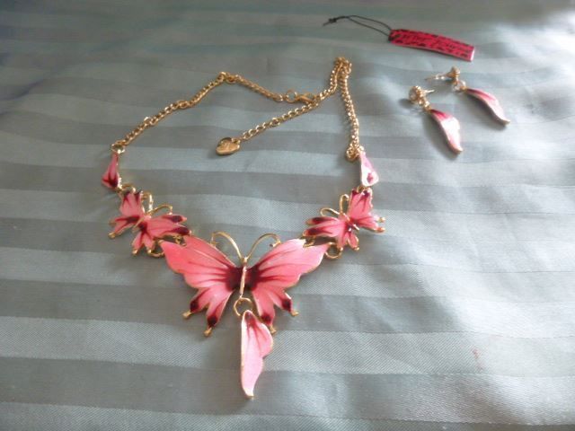 Boucles d'oreille: Schmetterling Collier + Ohrstecker – Neuf (Voir description) à Hinwil par Glasperlen 1