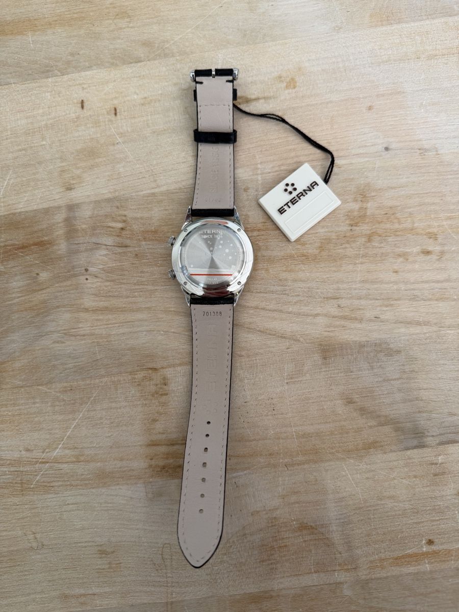 Eterna Orologi: Eterna Réveil NEU – Nuovo e nell'imballaggio originale da Schaffhausen venduto da oscarstahelag 1