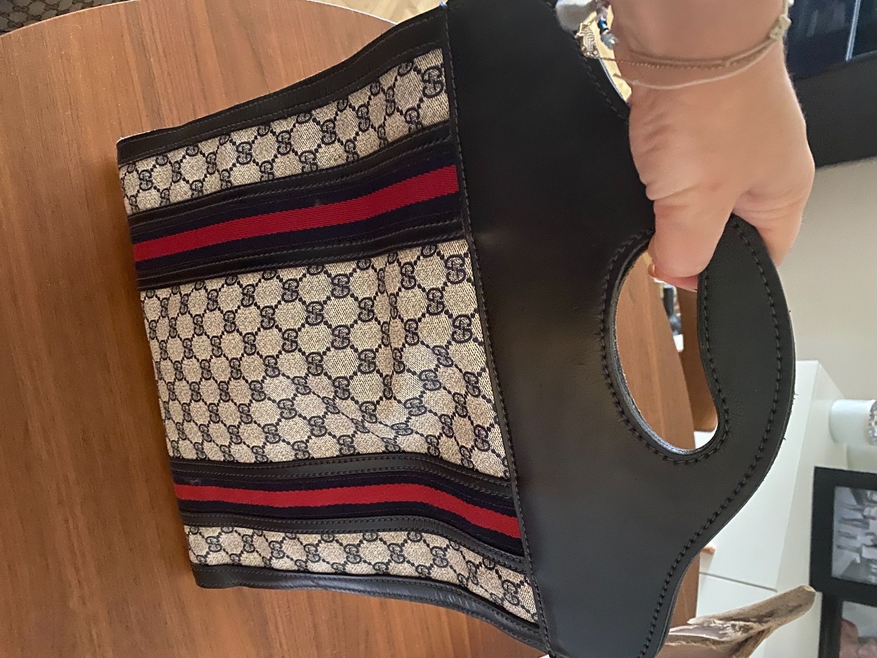 Gucci Borse da donna: Sac Gucci – Usato da Meyrin venduto da Cacka
