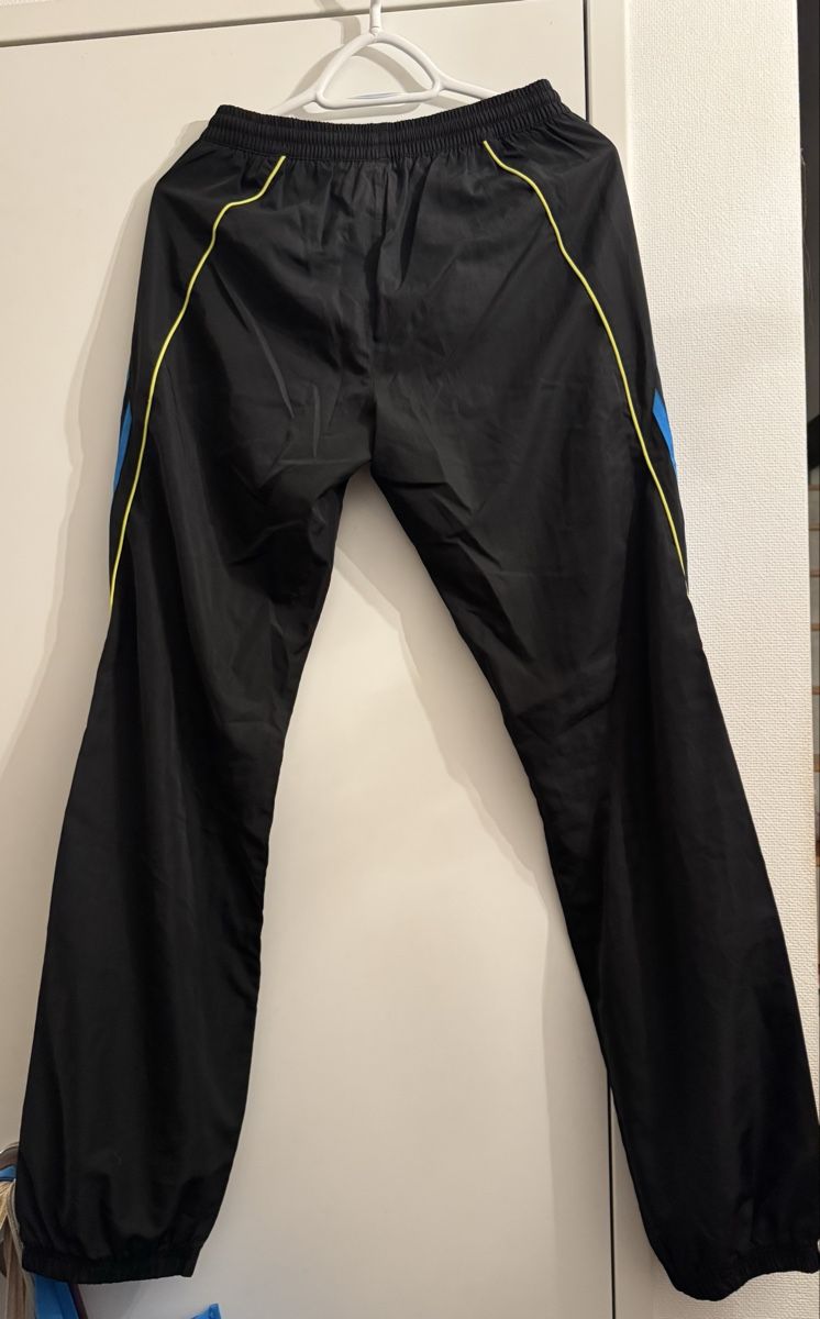 Adidas Pantaloni: Adidas Hose  – Usato da Obfelden venduto da cesarina10 3