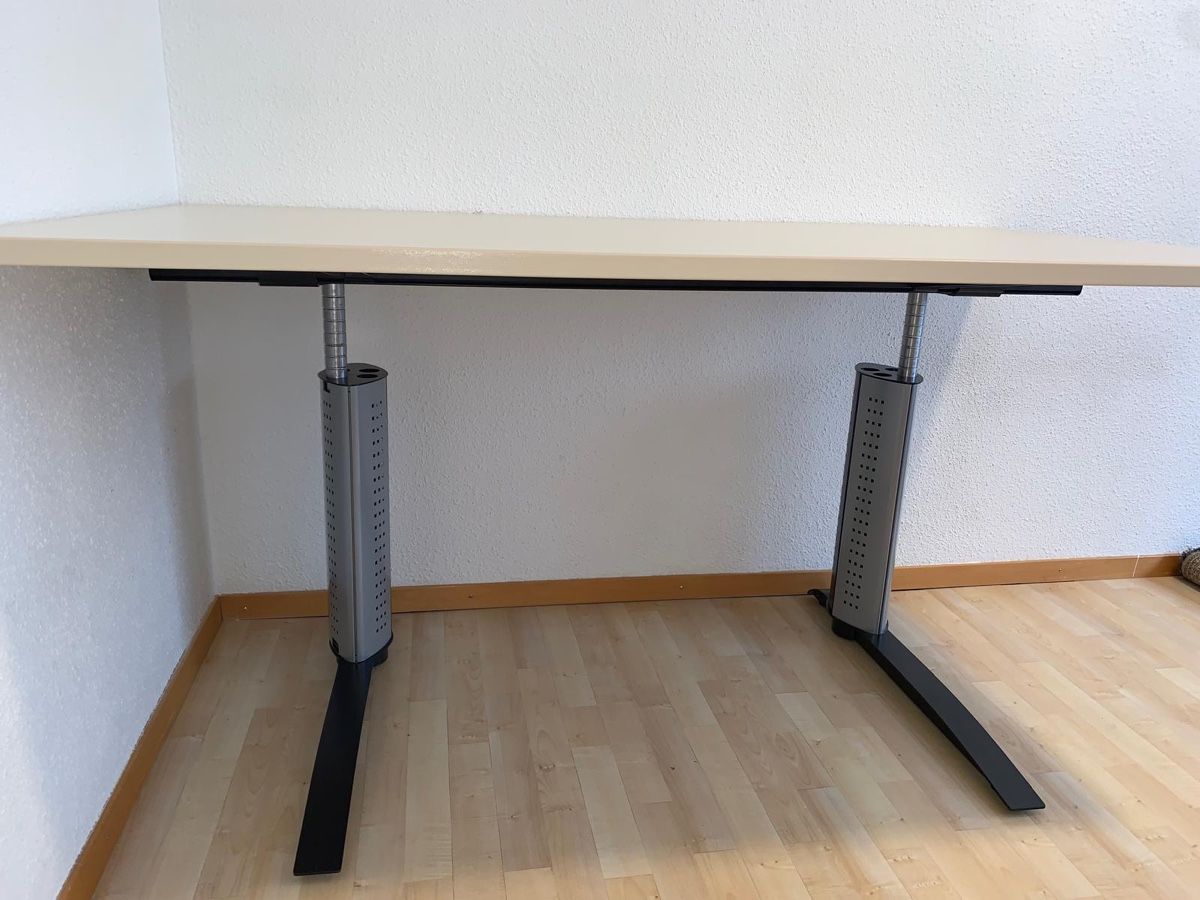 Scrivanie: Bürotisch – Nuovo (secondo la descrizione) da Turgi venduto da isu_2x79 1
