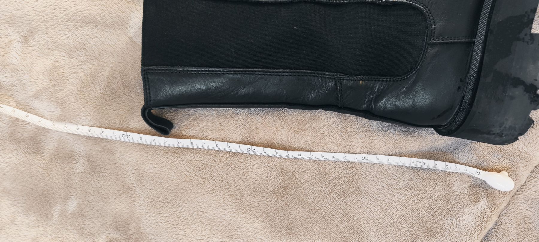Damenschuhe: Black Leather Boots 38 – Gebraucht aus Eggerberg von blumtasha 4