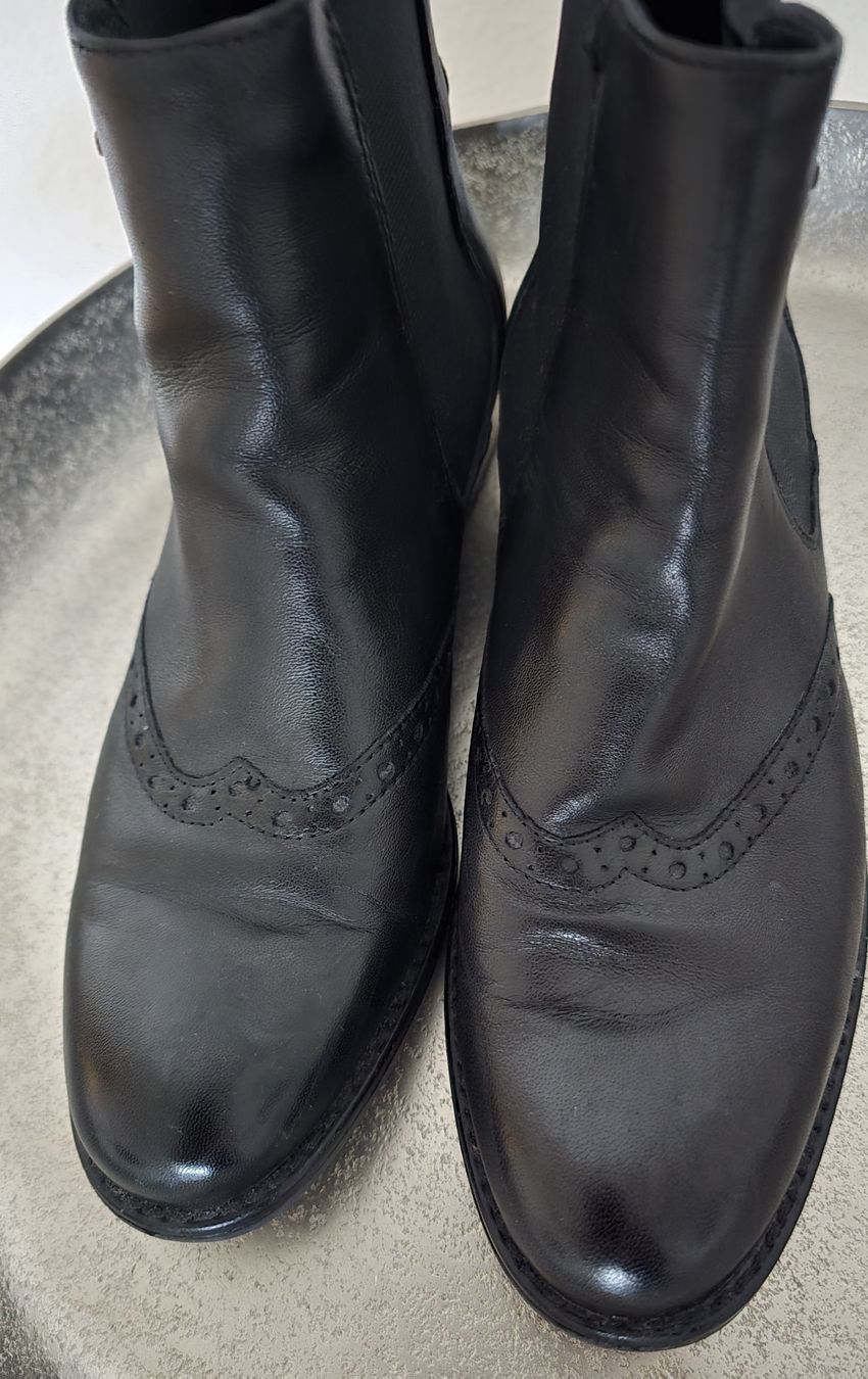 Damenschuhe: Leder Stiefeletten Gr. 40 – Neu (gemäss Beschreibung) aus Sursee von M_Z 2