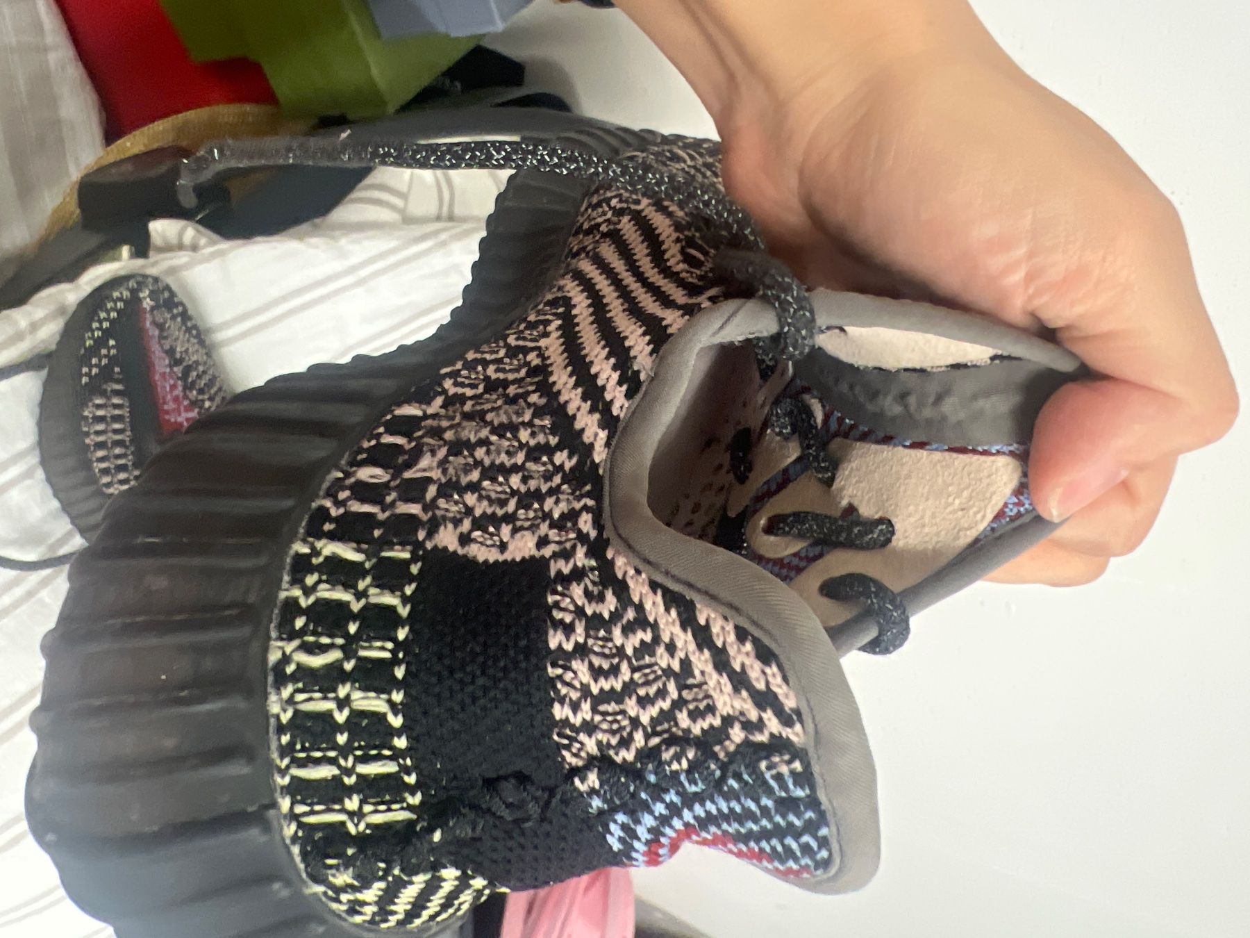 Adidas Scarpe da uomo: Adidas Yeezy boost – Usato da Menzingen venduto da Mypersonalshopp 3