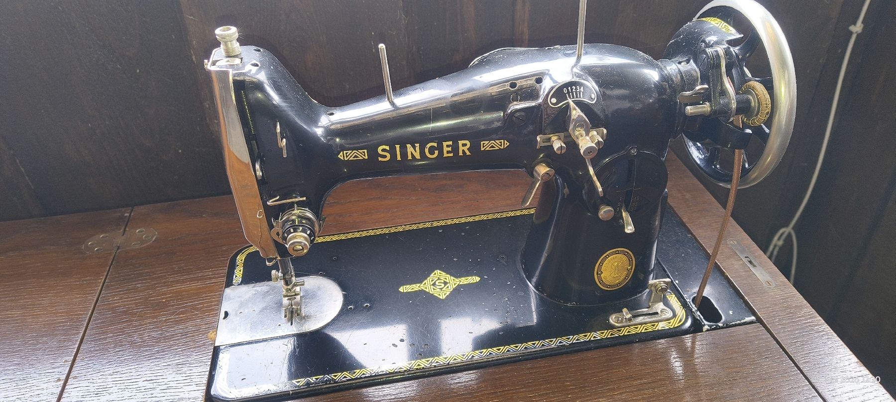 Macchine da cucire: Singer Nähmaschine in Möbel... – Usato da Uerkheim venduto da Miu05 5