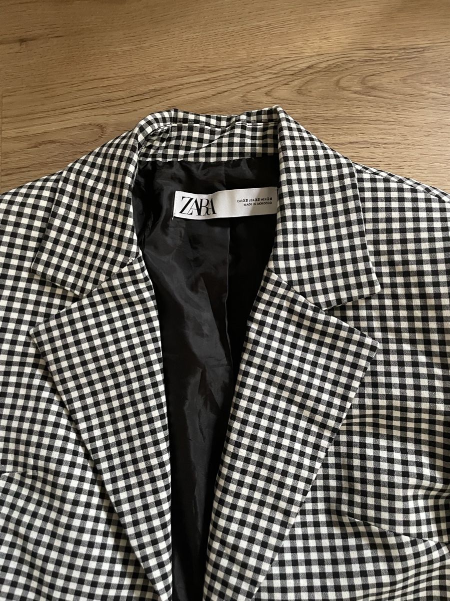 Zara Jacken: Zara cropped Blazer – Gebraucht aus Dietikon von sug_zx2f 1