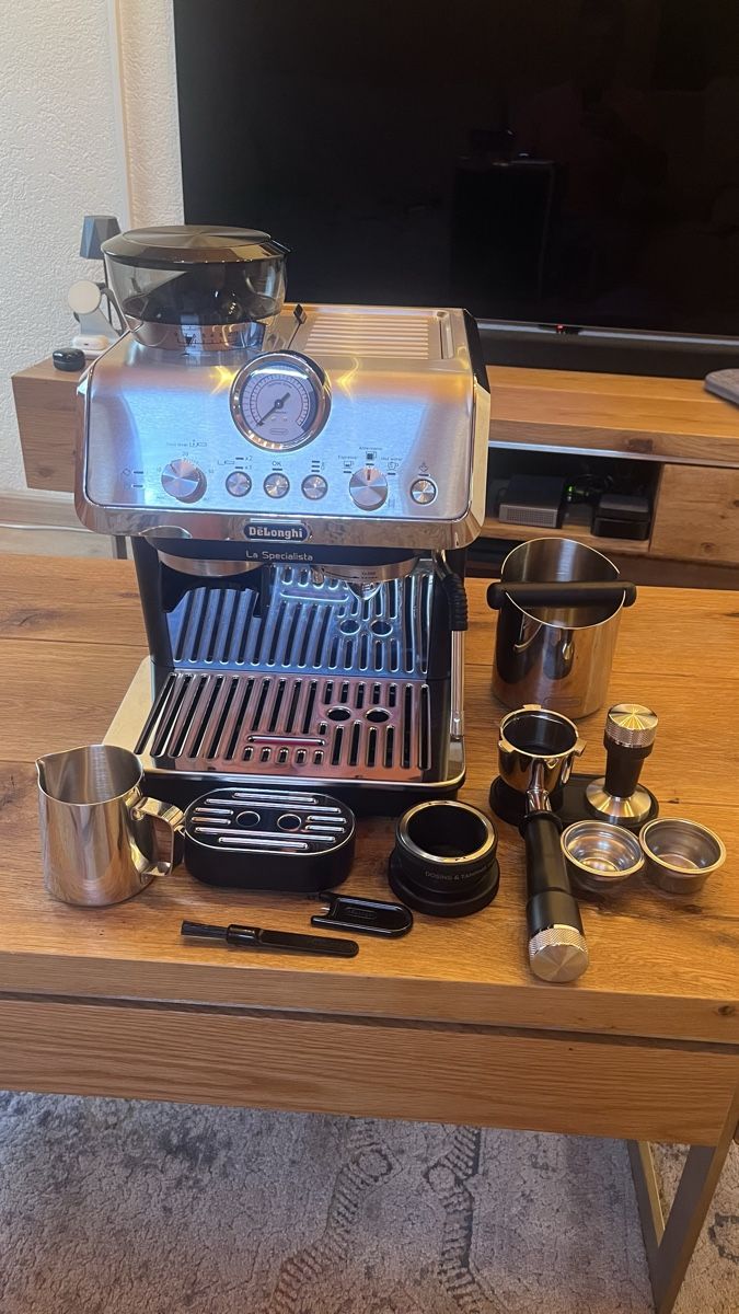 De'Longhi Kaffeemaschinen & Espressomaschinen: Delonghi La Specialista – Neu (gemäss Beschreibung) aus Visp von Dini113