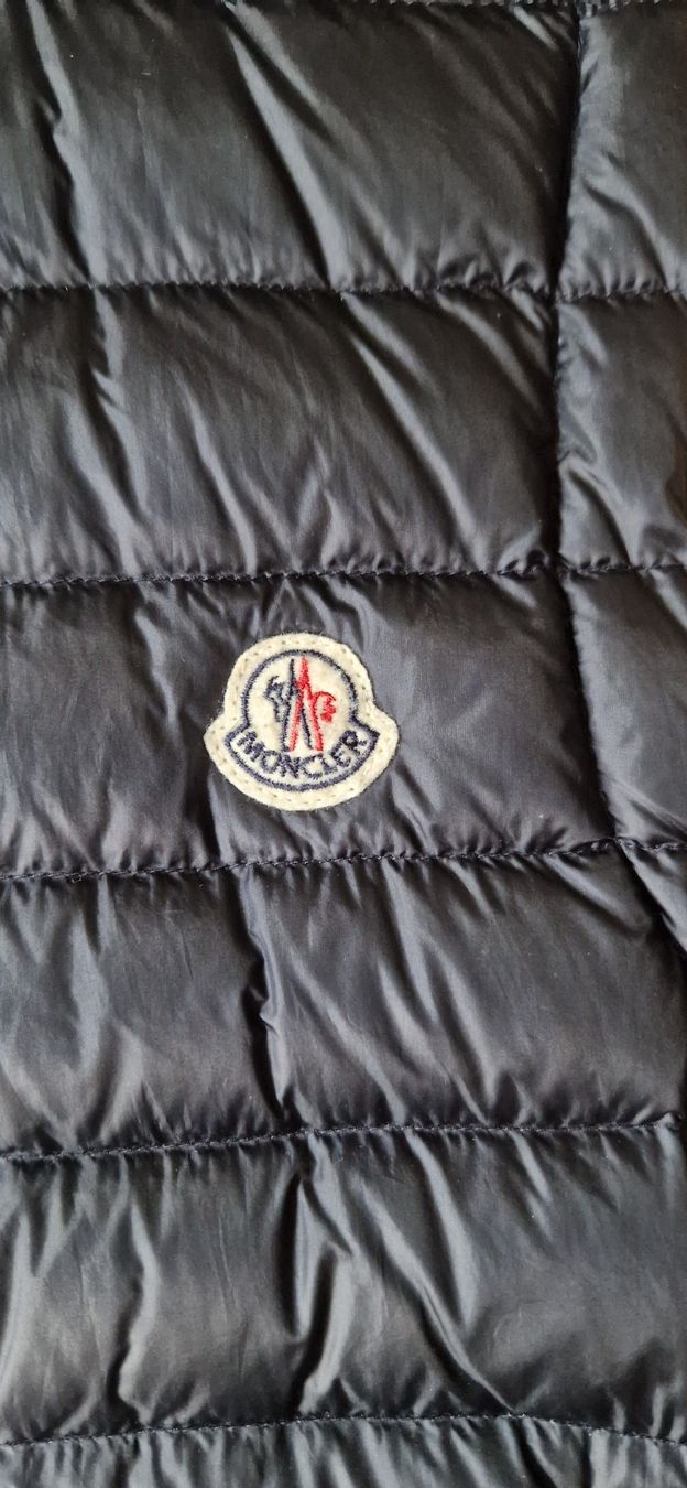 Moncler Giacche: Veste gilet Moncler – Usato da Vevey venduto da juliusca 2