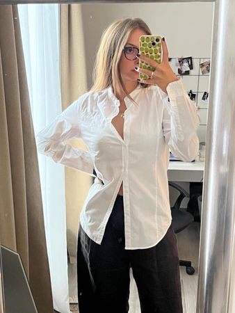 White classic cotton shirt