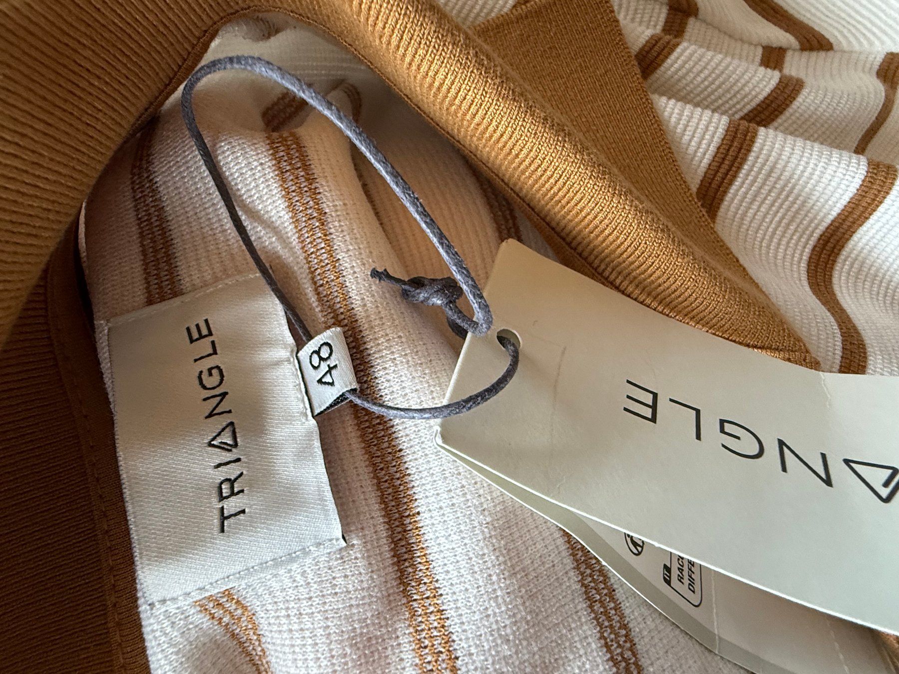 Maglioni & Felpe: Neuware Pullover Tringle Gr. 48 Viskose NP 120 CHF – Nuovo (secondo la descrizione) da Kirchdorf AG venduto da coco123 4