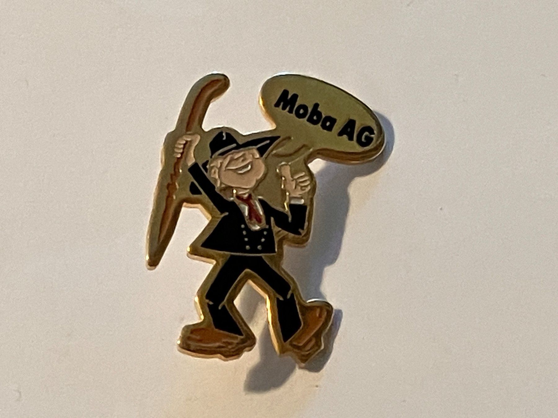 Placchette & Badge: 1 Pin Moba AG – Usato da Basel venduto da djwwpp