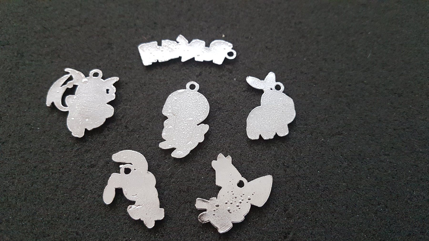 Ciondoli: Pokémon Pikachu : lot 6 pendentif – Nuovo e nell'imballaggio originale da Lutry venduto da kylab7 1