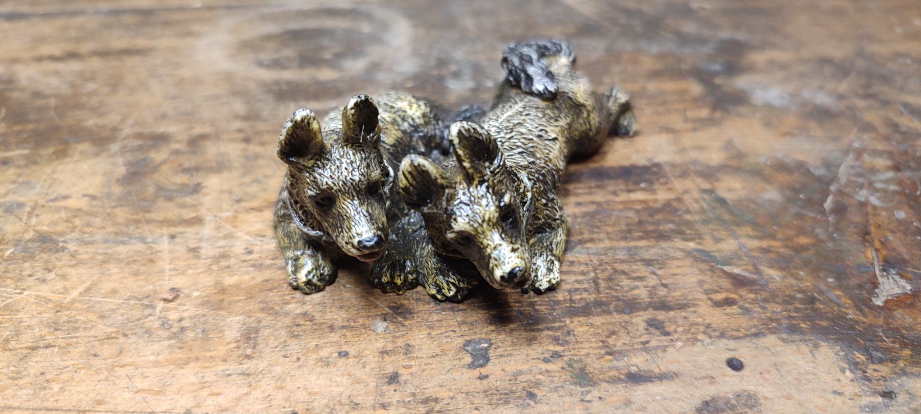 Statuette: Wunderschönes Duo mit zwei Hunden – Usato da Gelterkinden venduto da MYSTOREFORYOU4460 4