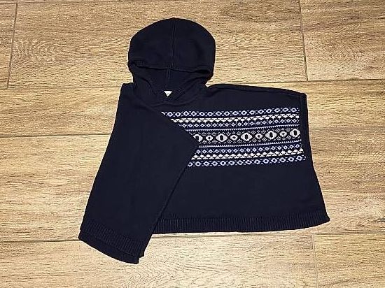 Camicette, T-shirt & Top: Poncho 5J. 104-110 – Usato da Lengnau BE venduto da Moa07 1