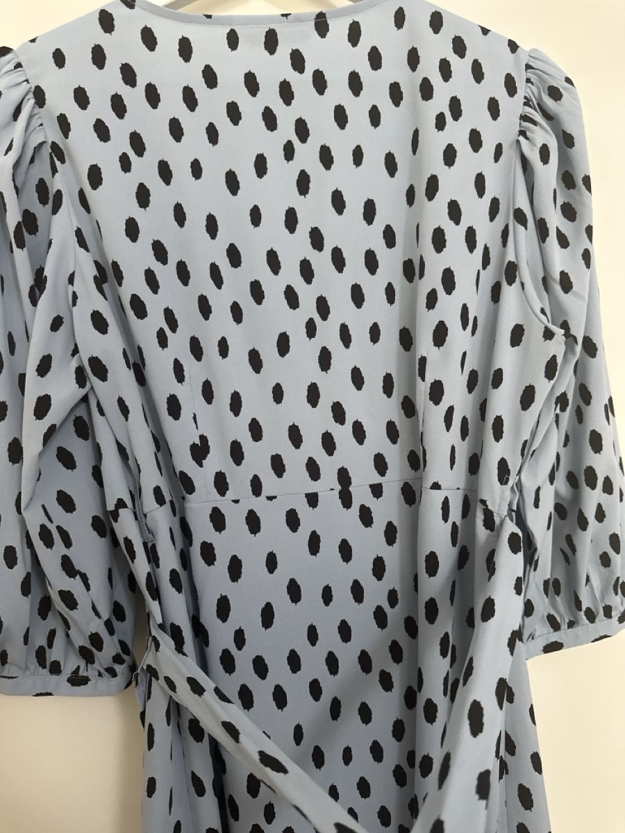 Only Kleider: Damen Kleid ONLY Wickeloptik Grösse L – Neu (gemäss Beschreibung) aus Brüttisellen von naz_5wdh 2