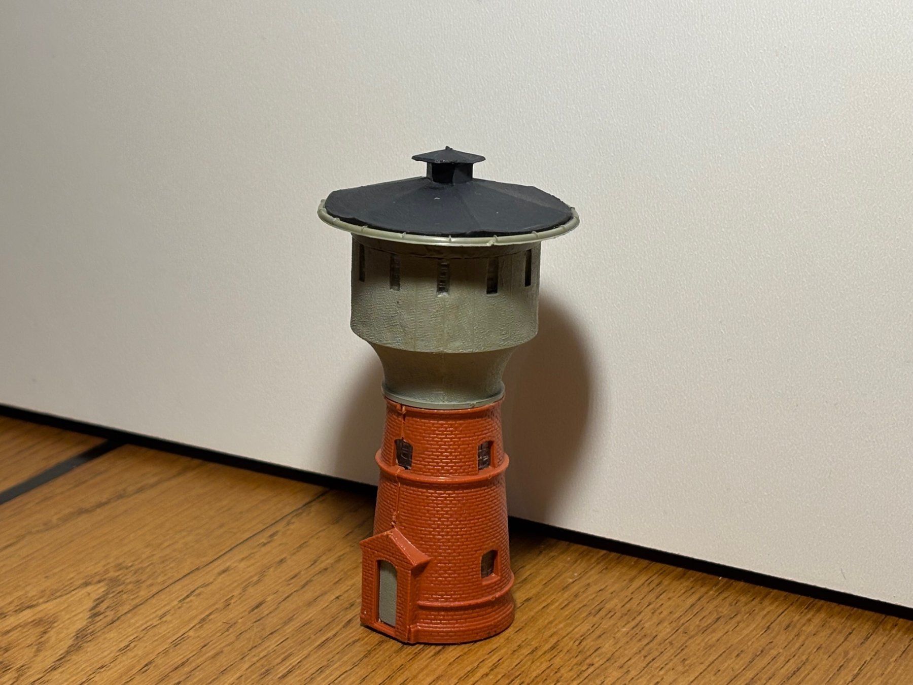 Modellini di ferrovie: ZZ056: Wasserturm (Spur N) – Usato da Birsfelden venduto da Birs_25