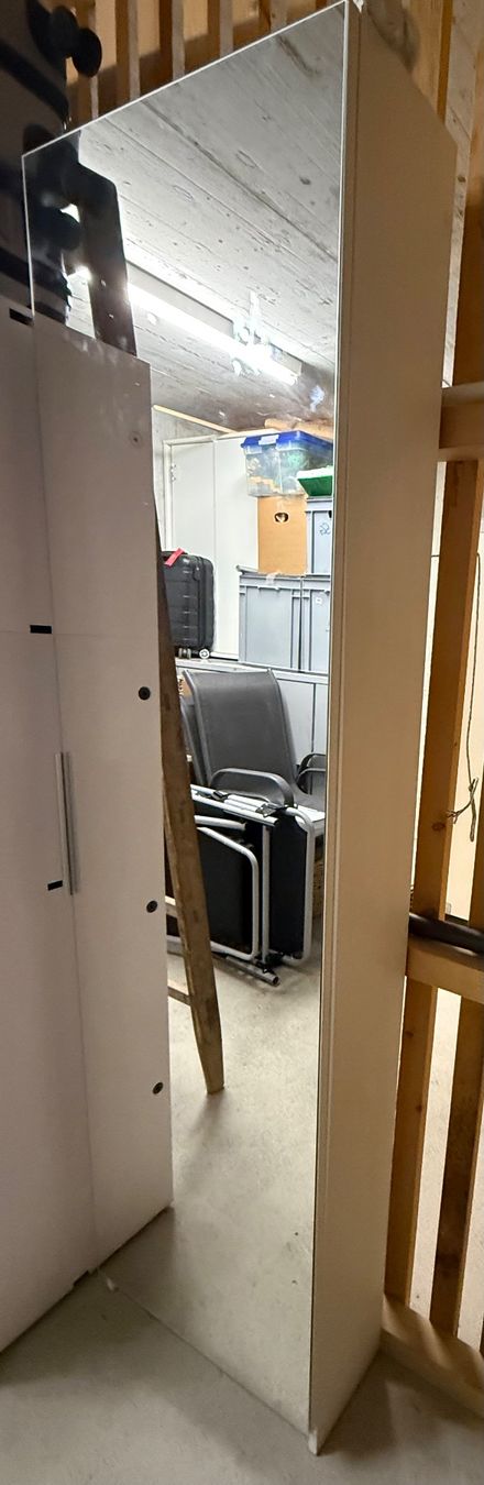 Armadi: Schuhmöbel mit Spiegel Hochschrank weiss – Usato da Herisau venduto da Zyrtaka 3