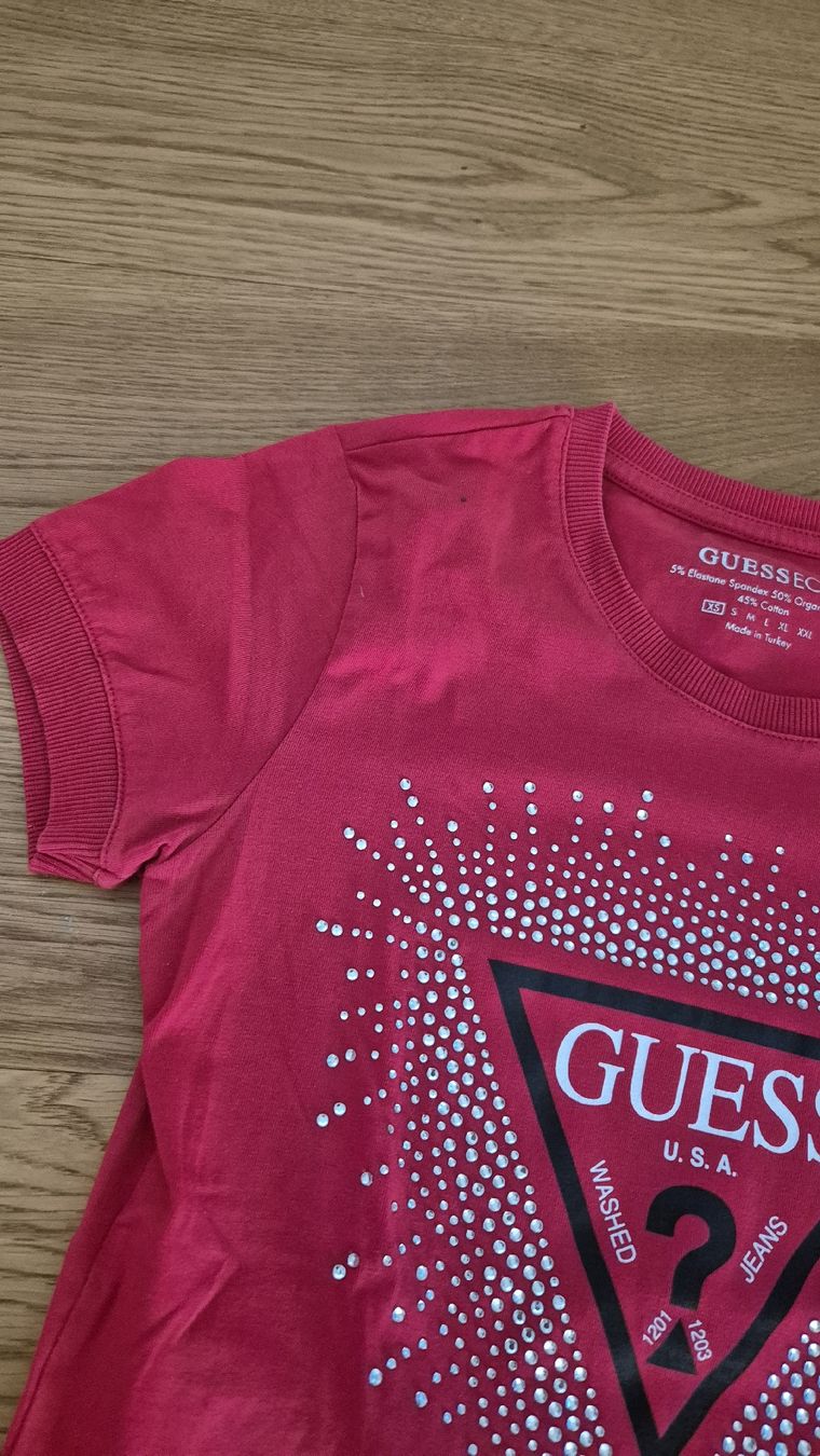 Guess T-shirts: Guess T-Shirt  – D'occasion à Feusisberg par cts_55rn 3