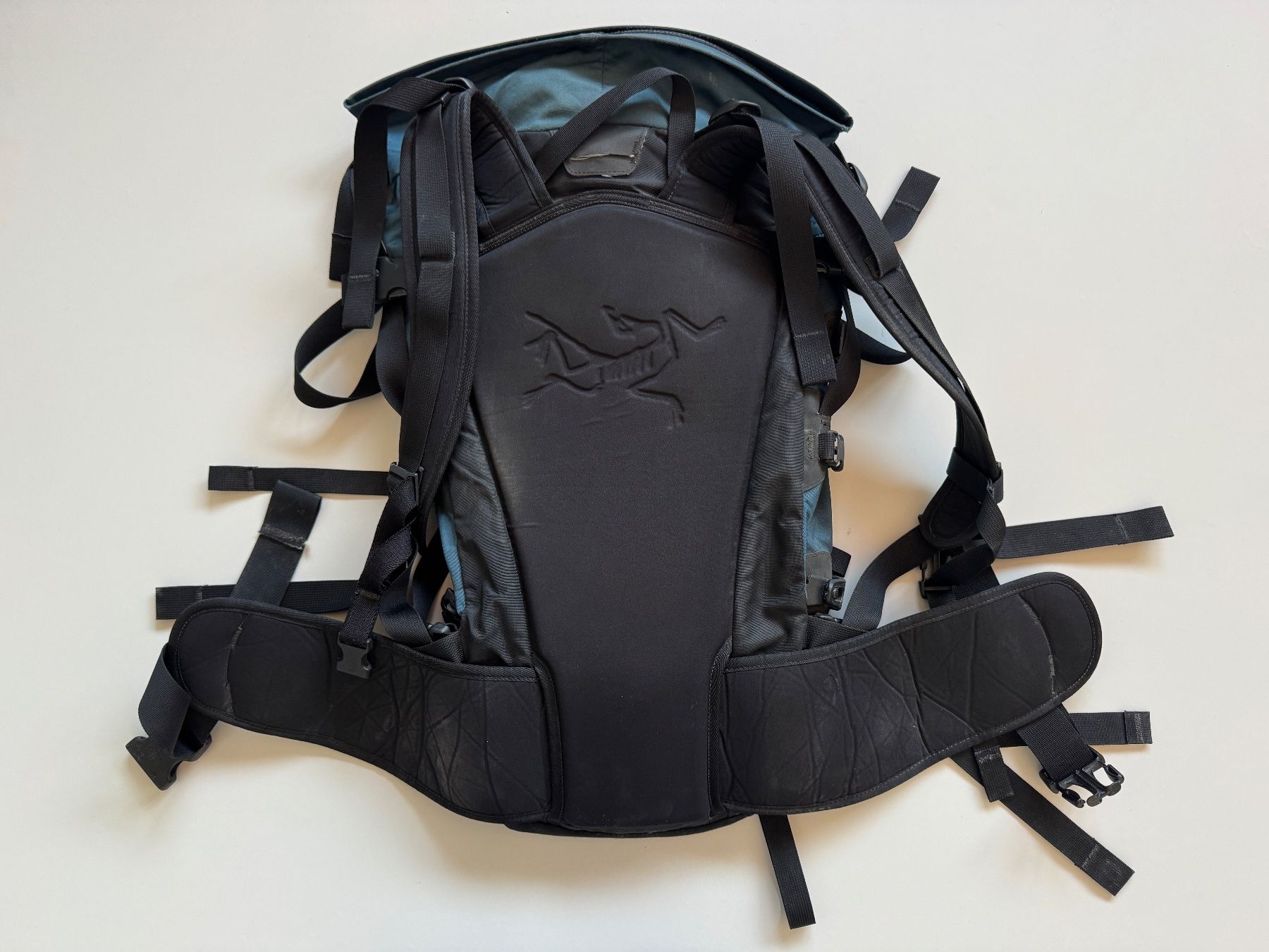 Arcteryx Zaini: Arc'teryx Rucksack M20 Ski/Snowboard backpack – Usato da Neuchâtel venduto da _Easy_to_Find_ 5