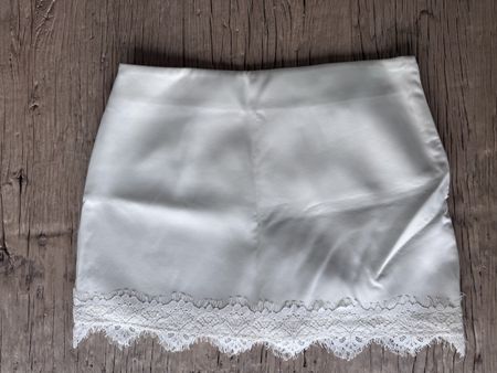 Zara Spitzenrock