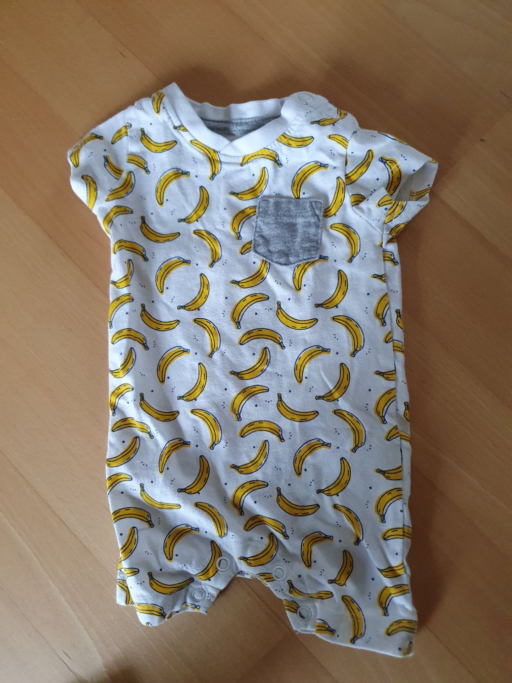 Lotti & Set di vestiti: Drei farbenfrohe Kurzarmbodys Gr. 50/56 – Usato da Winterthur venduto da Natascha_1994 3