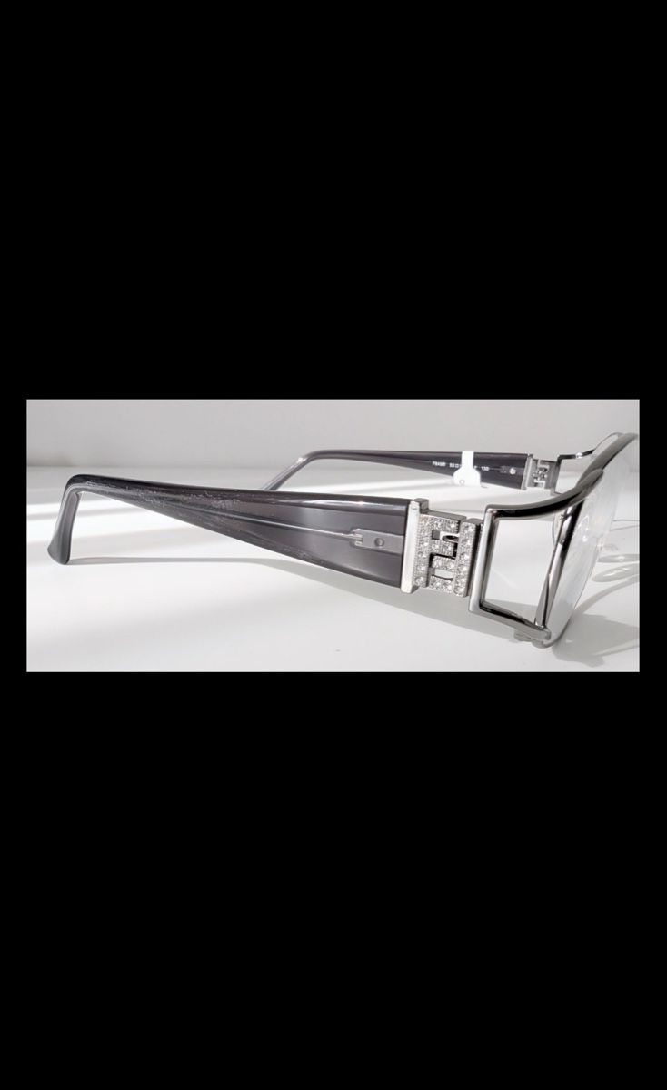 Fendi Occhiali & Lenti: Fendi Vintage Brille – Usato da Schwarzenburg venduto da viv_r5d6