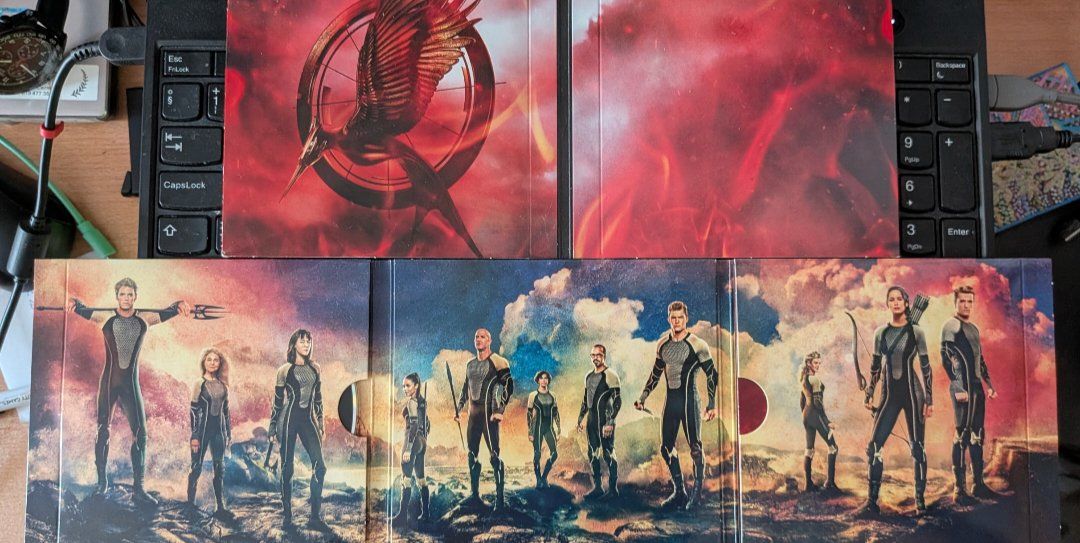 CD: The Hunger Games: Catching Fire Normal + Deluxe Edition CD – Usato da Cernier venduto da Poussetofiol 1