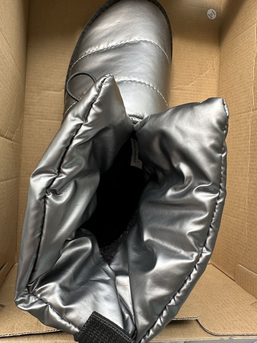 Scarpe da donna: Winterstiefel Silber Grösse 39 neuwertig – Usato da Baar venduto da lin_7dhb 1
