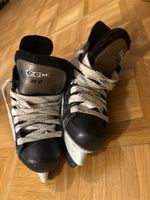 Eishockeyschlittschuhe CCM Grösse 28