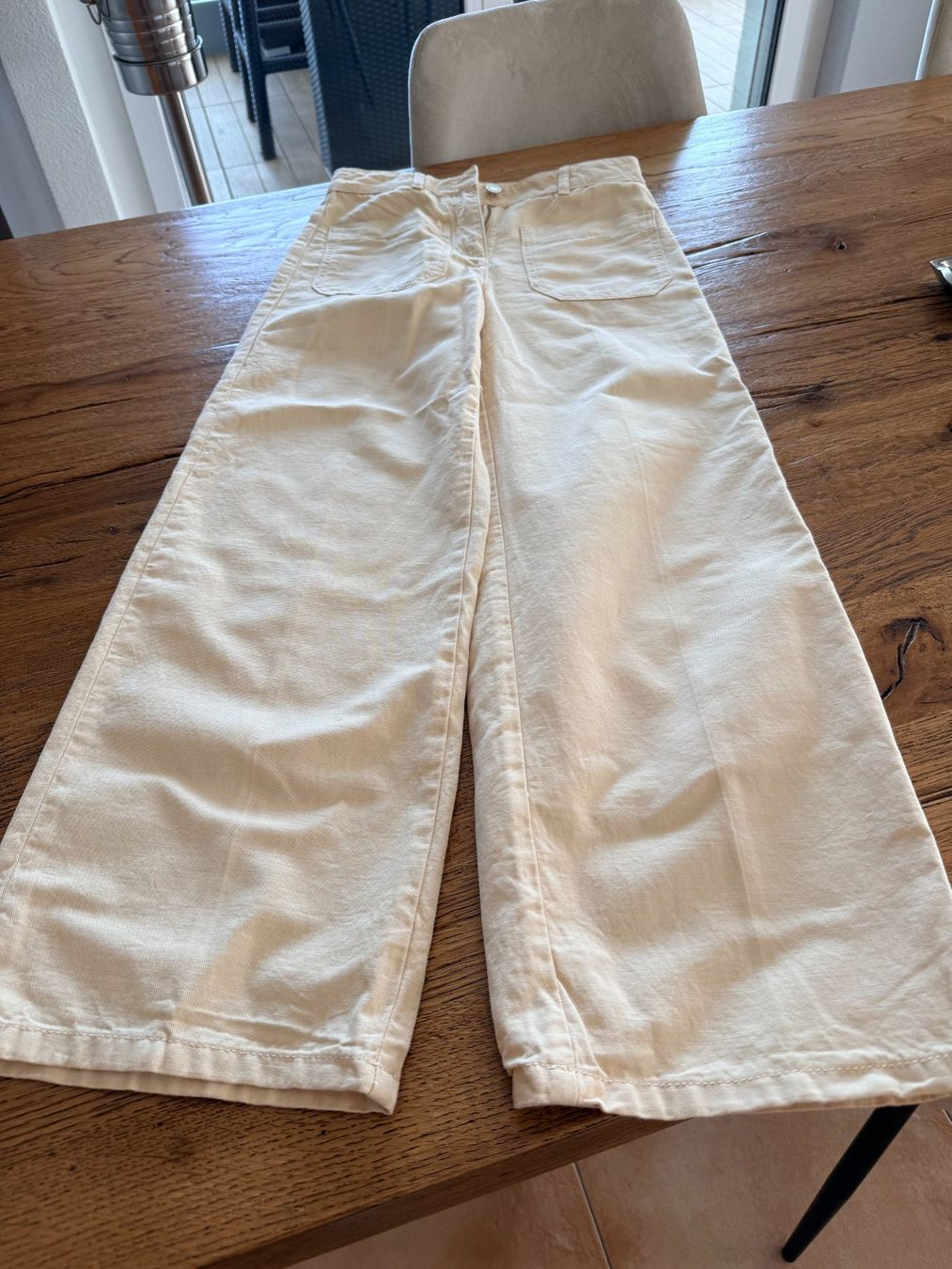 Jeans: Vanessa Bruno Jeans weit geschnitten, Grösse 34 hellgelb – Neu (gemäss Beschreibung) aus Nuerensdorf von ghi_b7xs