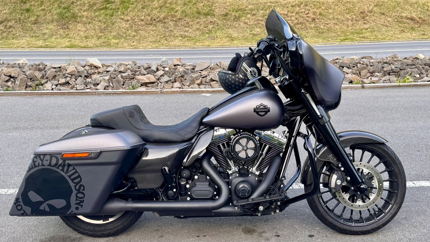 Harley-Davidson Touring: Street Glide 103 Stage 2 – Usato da Sarnen venduto da b.88