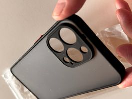 iPhone 15 Pro Max Hülle Schwarz Matt, transparent, neuwertig