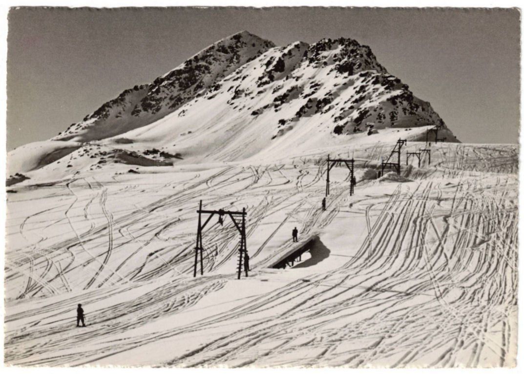 Cartoline postali: St. Moritz - Skilift Corviglia – Usato da Binningen venduto da Mountainrider